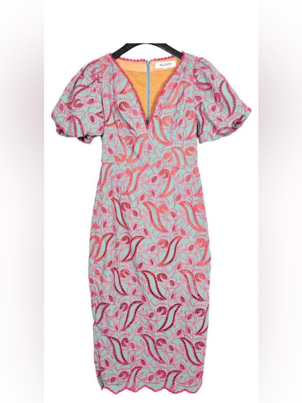 NWOT Elliat Puff Sleeve fitted Midi Dress Pink and Teal Eyelet Deep V Size: M